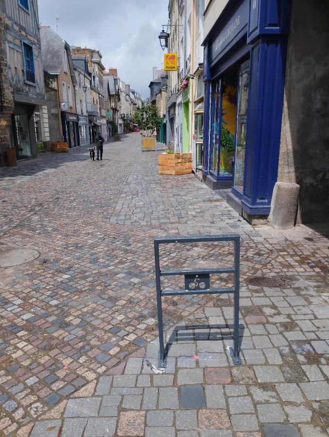 Spacieux T3 lumineux dans quartier historique avec wifi Redon Extérieur photo
